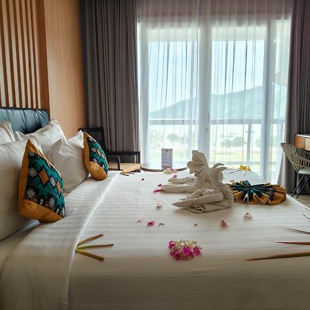 Raja Hotel Kuta Mandalika Resort & Convention Exterior photo