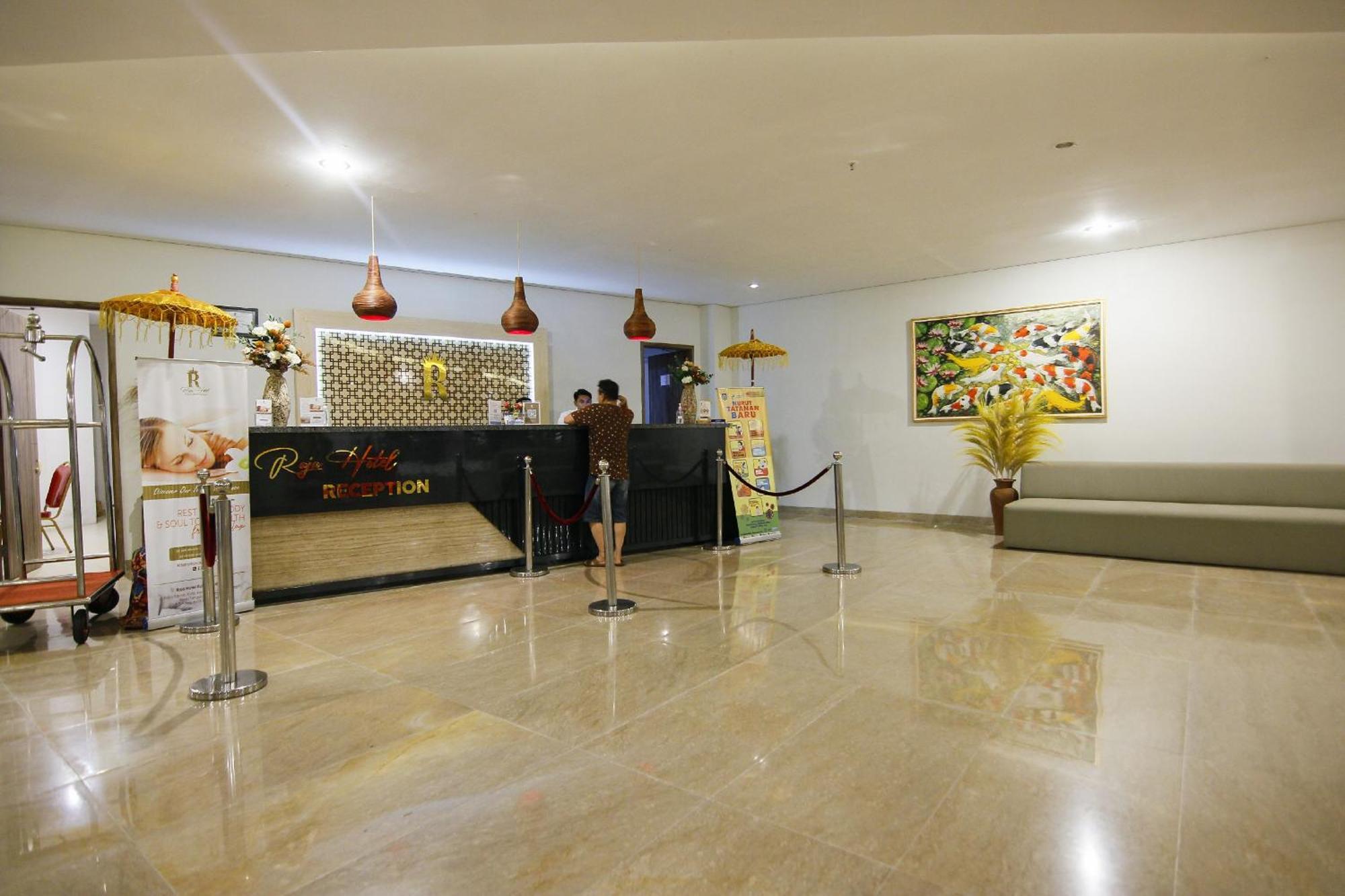 Raja Hotel Kuta Mandalika Resort & Convention Exterior photo